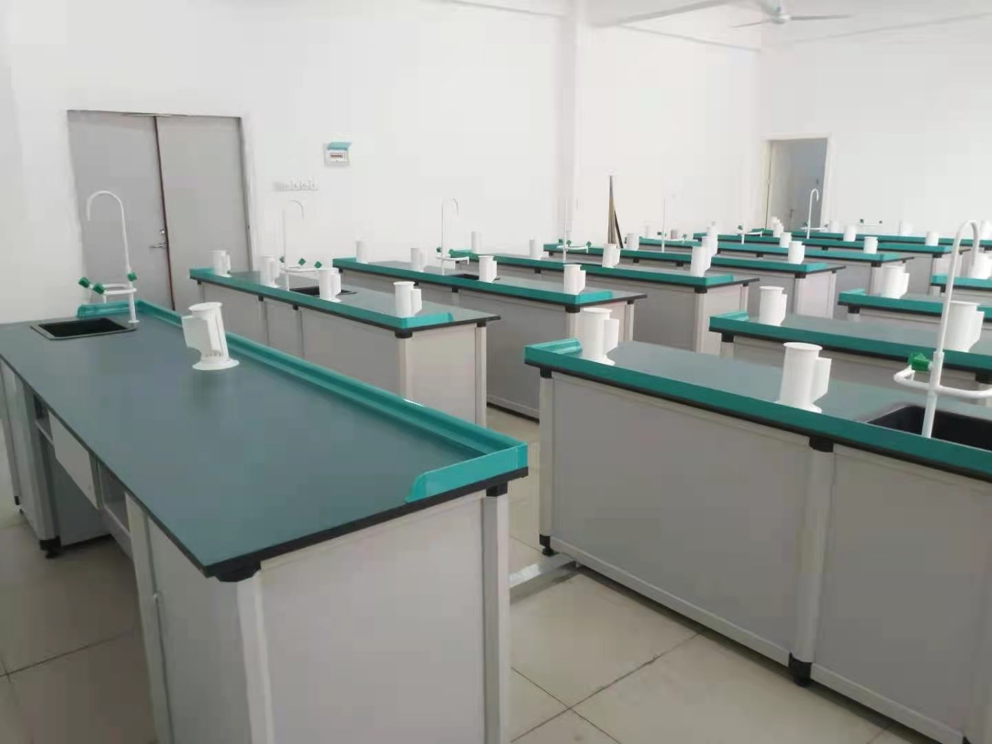 初高中理化生普通實驗（yàn）室