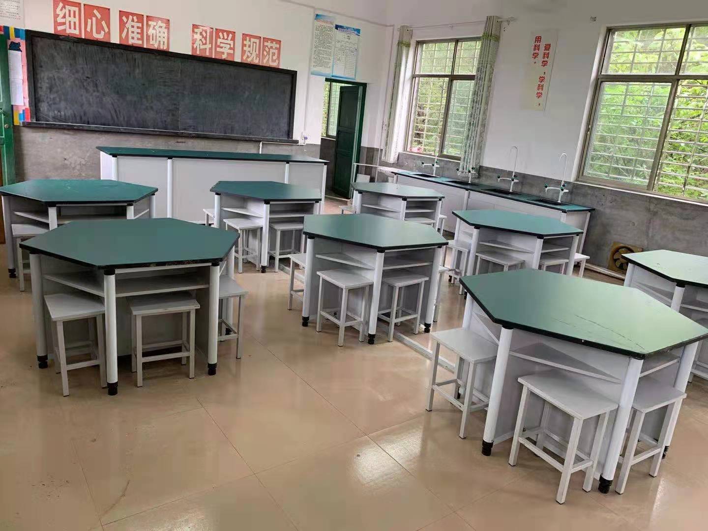 小學科（kē）學實驗室